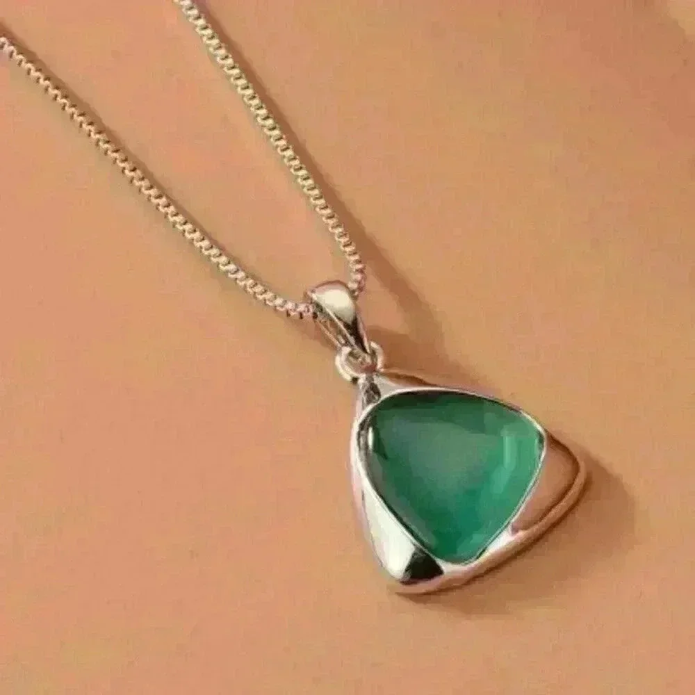 Triangular Green Stone Pendant in Silver Tone Necklace